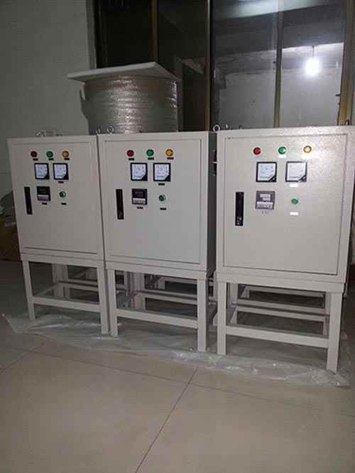 湖北強(qiáng)力電磁加熱器的特點